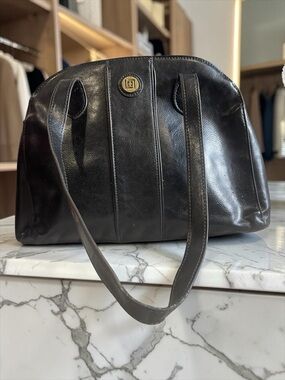 Liz Claiborne Black Leather Dome Shoulder Bag with Gold Logo